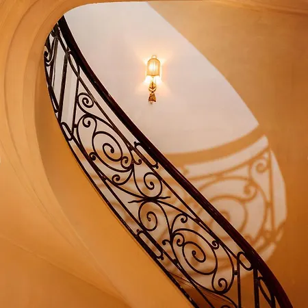 Hotel Aventure