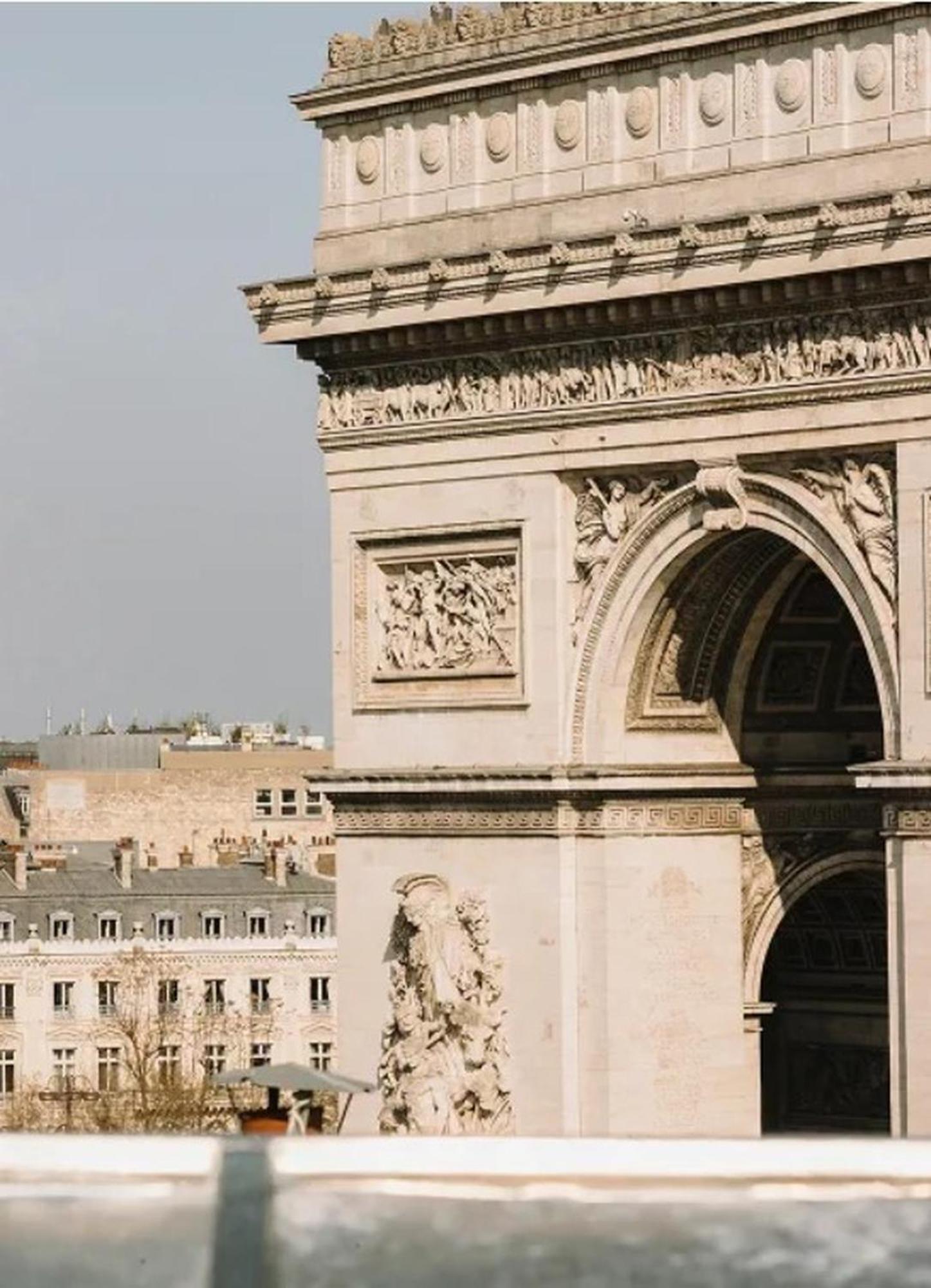 Hotel Aventure Paris